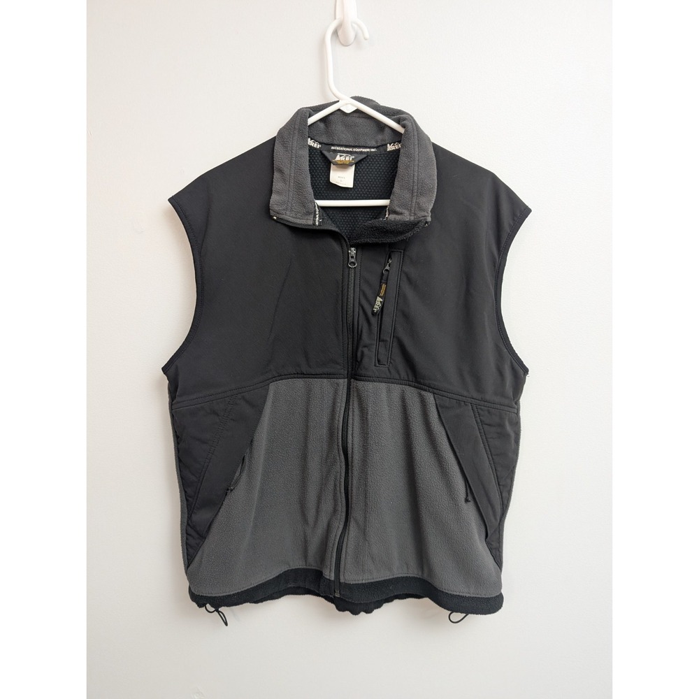 D5 REI Vest Men's‎ L Black Gray Full Zip Pockets USA Made Outdoor Hiking